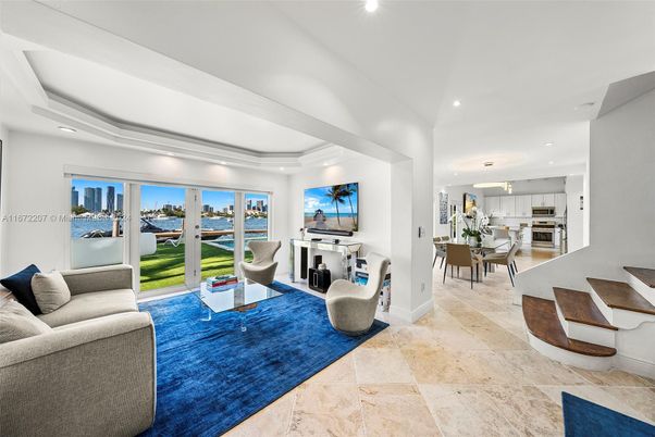 Dining room, Interior, Kitchen, Living room, Pendant Lights, Recessed Lighting, Stainless Steel Appliances, Water