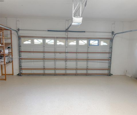 Garage, Interior