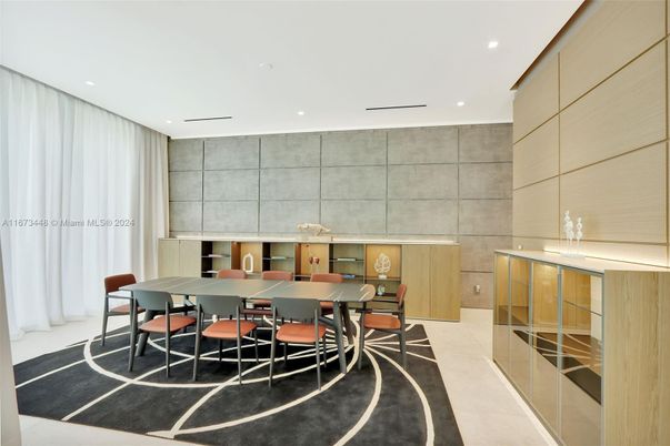 Dining room, Interior, Recessed Lighting