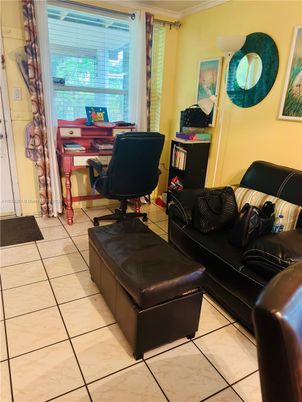 Home Office, Interior, Living room