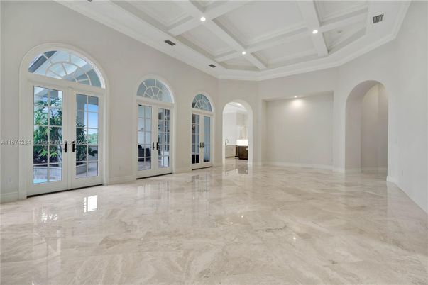 Empty room, Interior, Recessed Lighting