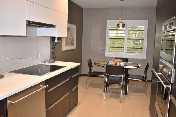 Dining room, Interior, Kitchen, Pendant Lights