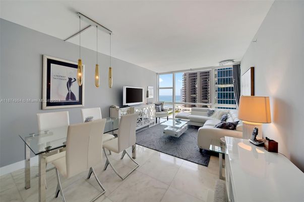 Dining room, Interior, Living room, Pendant Lights, Water