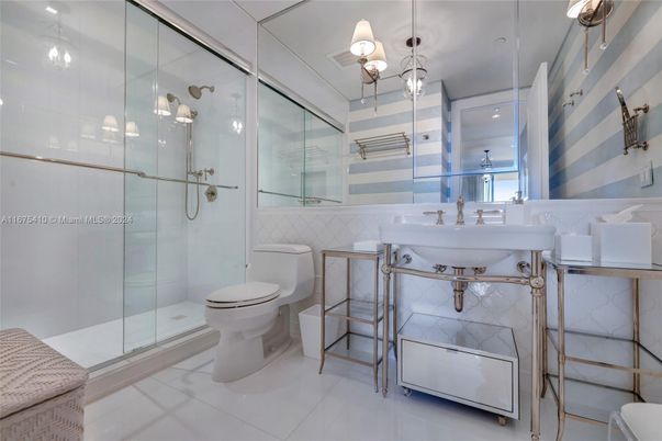 Bathroom, Glass Shower, Interior, Pendant Lights