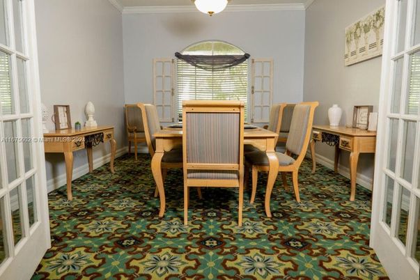 Dining room, Interior