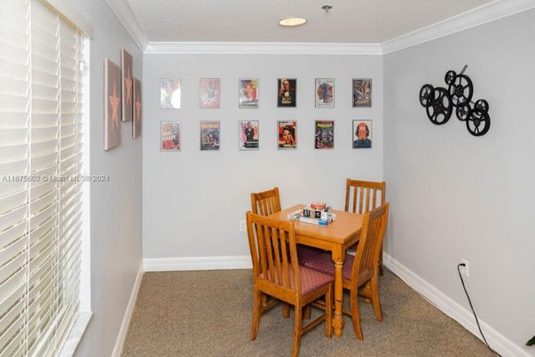 Dining room, Interior