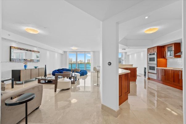 Interior, Kitchen, Living room, Recessed Lighting, Water