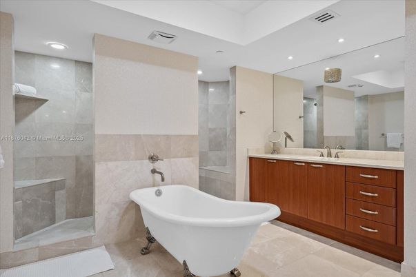 Bathroom, Dual Sink Vanities, Free Standing Baths, Glass Shower, Interior, Recessed Lighting