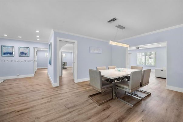 Dining room, Interior, Pendant Lights, Recessed Lighting, Wood Texture Flooring