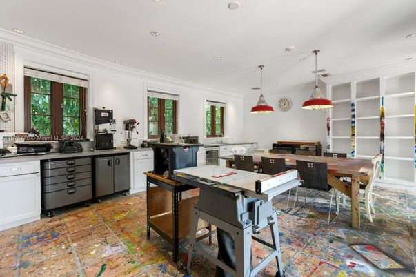 Dining room, Interior, Kitchen, Pendant Lights, Recessed Lighting