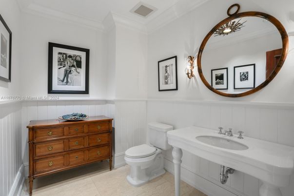 Bathroom, Interior
