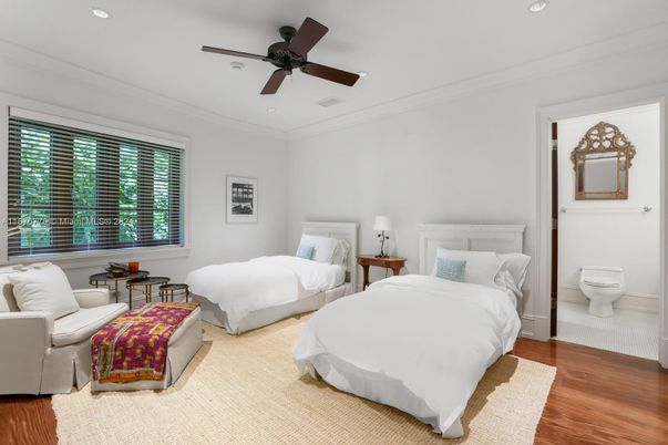Bathroom, Bedroom, Interior, Recessed Lighting, Wood Texture Flooring