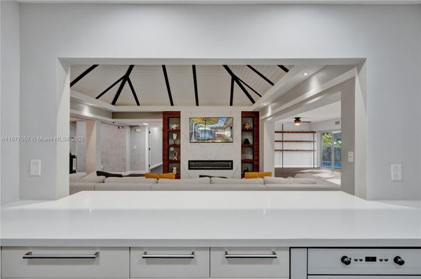 Fireplace, Interior, Living room, Recessed Lighting