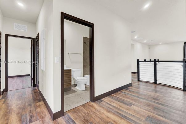 Bathroom, Interior, Recessed Lighting, Wood Texture Flooring