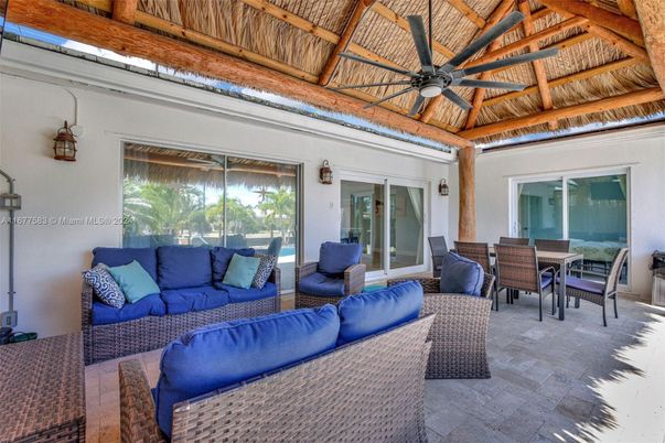 Dining room, Exterior, Wooden Beams, Wooden Ceilings