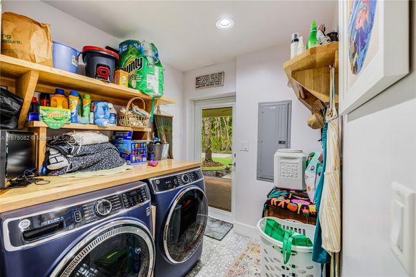 Interior, Recessed Lighting, Washer