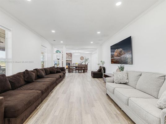 Dining room, Interior, Living room, Recessed Lighting, Wood Texture Flooring