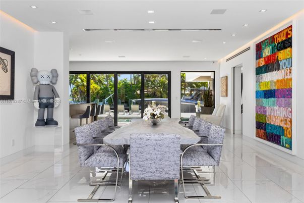 Dining room, Interior, Marble, Recessed Lighting