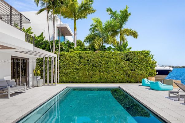 Exterior, Pool, Water
