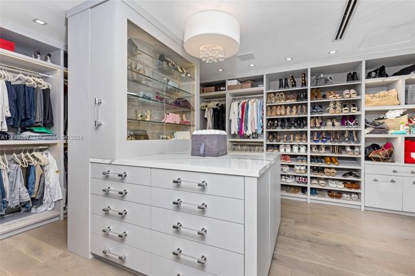 Chandelier, Interior, Recessed Lighting, Walk-in Closets, Wood Texture Flooring