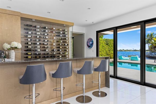 Interior, Recessed Lighting, Water, Wine Storage