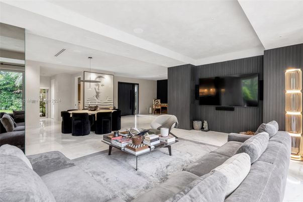 Interior, Living room, Pendant Lights