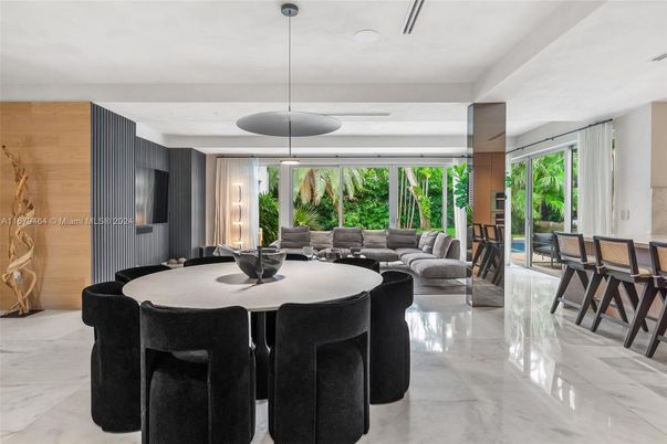 Dining room, Interior, Living room, Marble, Pendant Lights