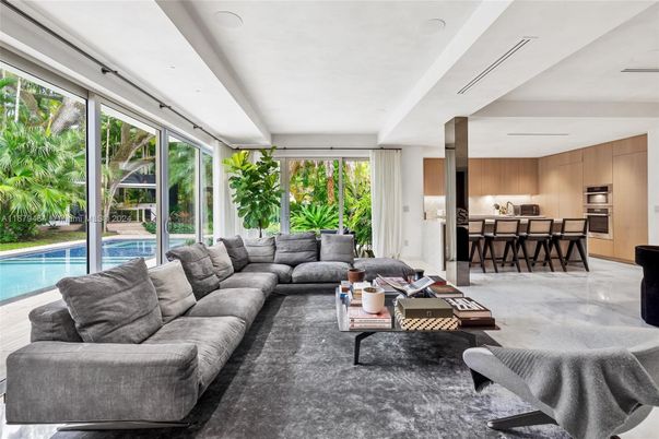 Interior, Kitchen, Living room, Recessed Lighting