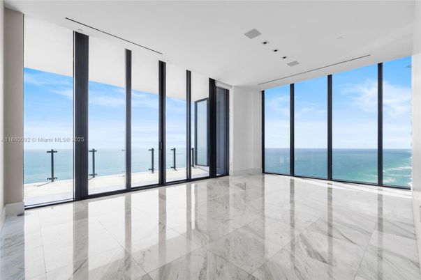 Empty room, Interior, Marble, Recessed Lighting, Water