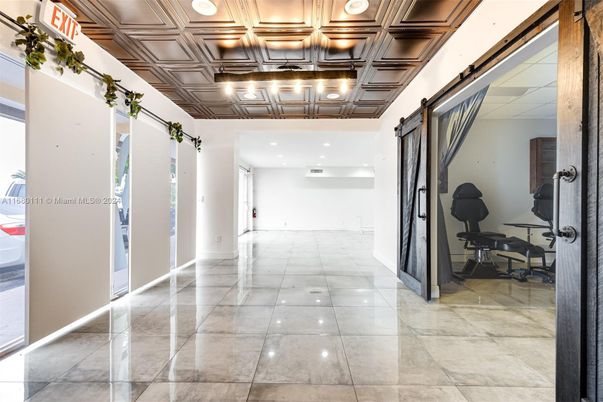 Interior, Recessed Lighting