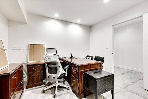 Home Office, Interior, Recessed Lighting