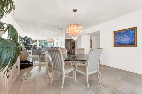 Chandelier, Dining room, Interior