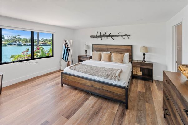 Bedroom, Interior, Water, Wood Texture Flooring
