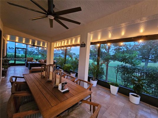 Dining room, Interior, Sun Room, Water