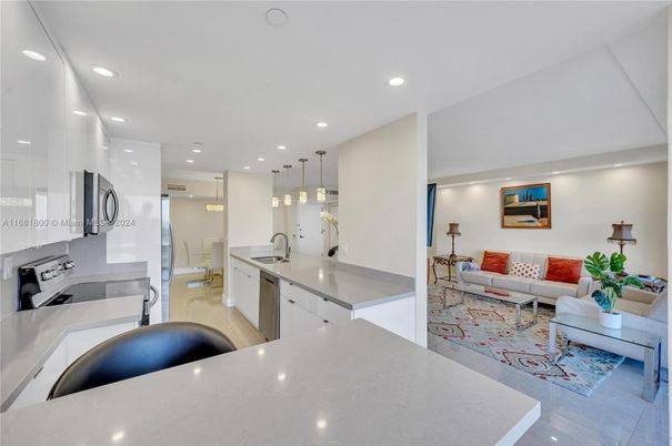 Interior, Kitchen, Living room, Pendant Lights, Recessed Lighting
