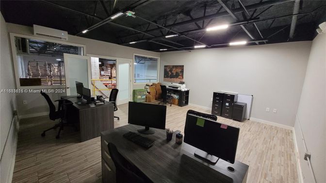 Home Office, Interior, Recessed Lighting, Wood Texture Flooring