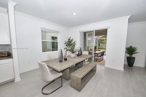 Dining room, Interior, Recessed Lighting