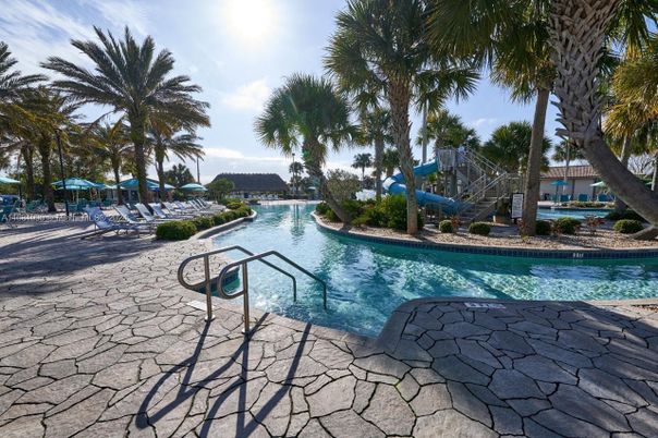 Exterior, Playground, Pool