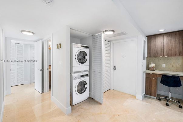 Interior, Recessed Lighting, Utility Closets, Washer