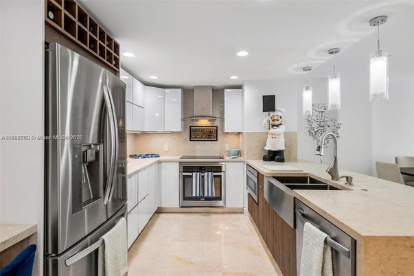 Interior, Kitchen, Pendant Lights, Recessed Lighting, Stainless Steel Appliances