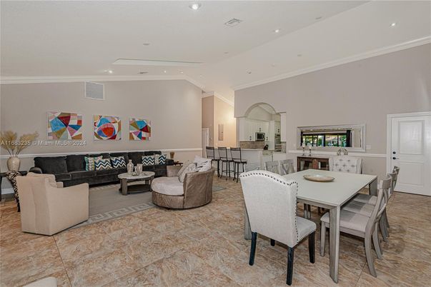 Dining room, Interior, Living room, Recessed Lighting