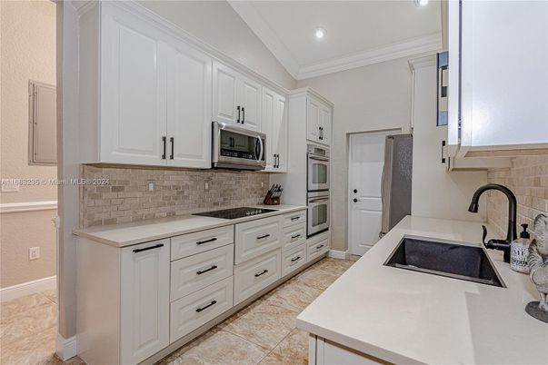 Interior, Kitchen, Recessed Lighting