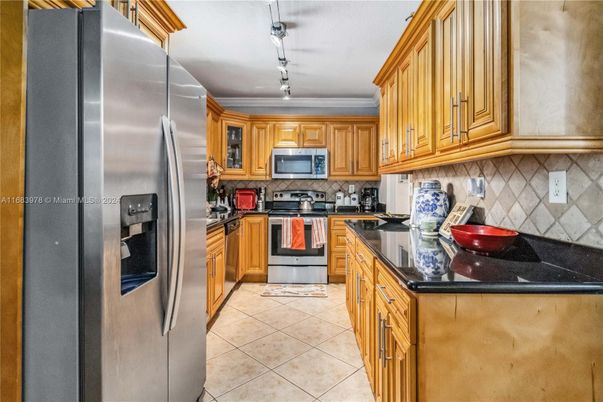 Interior, Kitchen, Stainless Steel Appliances