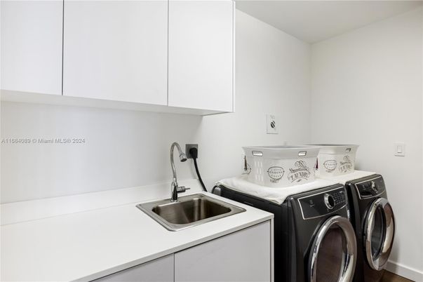 Interior, Washer