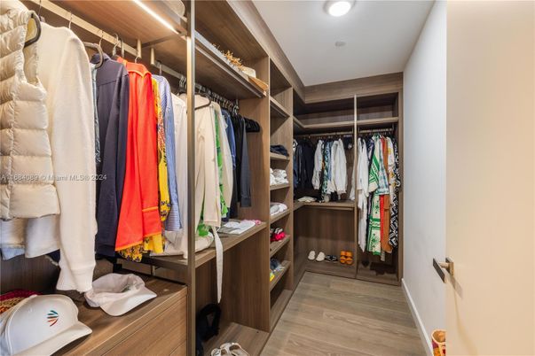 Interior, Recessed Lighting, Walk-in Closets, Wood Texture Flooring