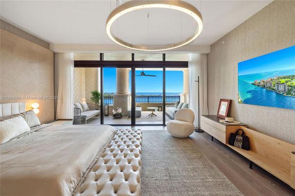 Bedroom, Interior, Pendant Lights, Water, Wood Texture Flooring
