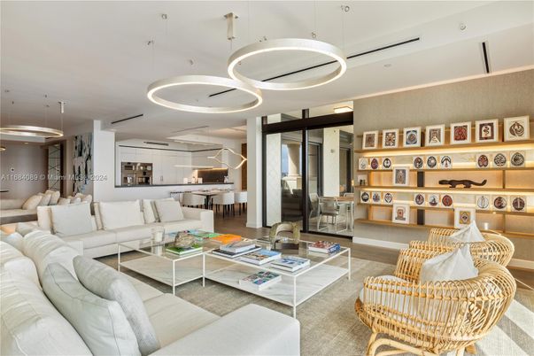 Dining room, Interior, Kitchen, Living room, Pendant Lights, Recessed Lighting