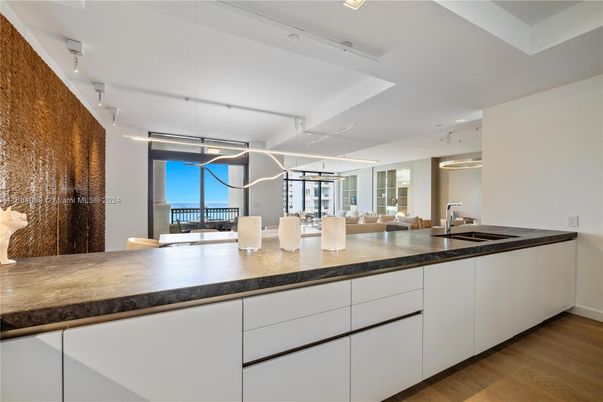 Dining room, Interior, Kitchen, Living room, Pendant Lights, Recessed Lighting, Wood Texture Flooring