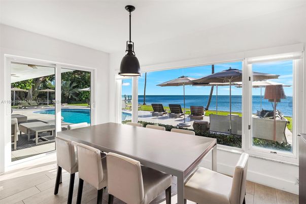 Dining room, Interior, Pendant Lights, Water, Wood Texture Flooring
