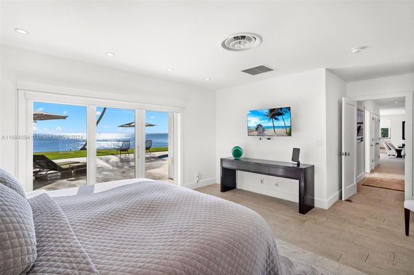 Bedroom, Interior, Recessed Lighting, Water, Wood Texture Flooring